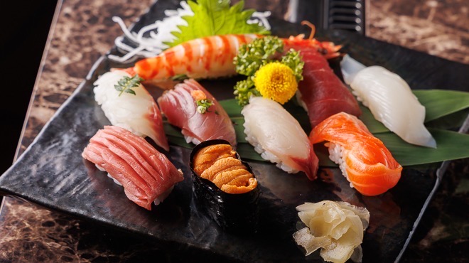 寿司の料理